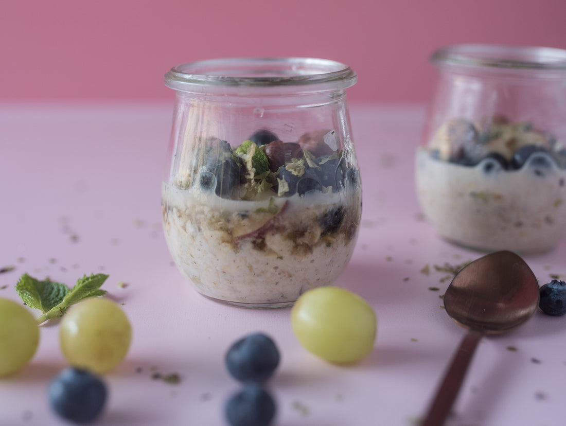 Overnight Oats with Seaweed Flakes